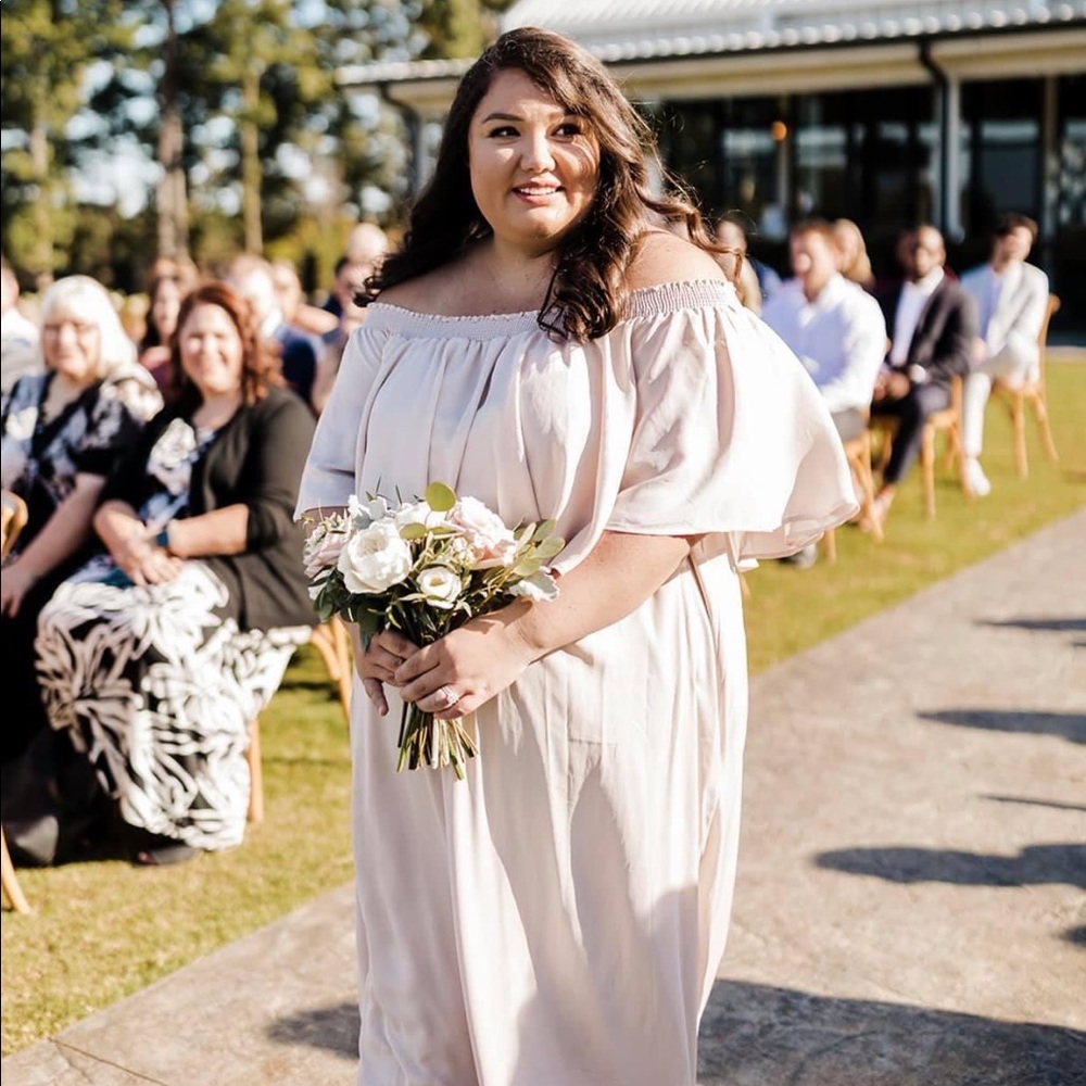 Show me your mumu Ring Crisp off the shoulders bridesmaids dress